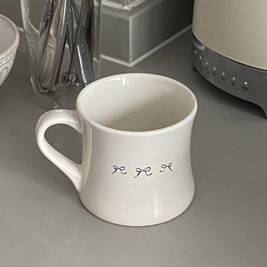 Vintage seaside shell and conch ceramic mug  niche INS slim waist simple coffee cup gift.