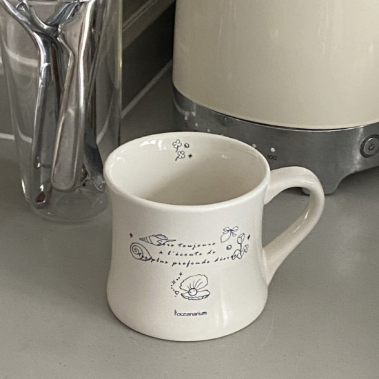 Vintage seaside shell and conch ceramic mug  niche INS slim waist simple coffee cup gift.